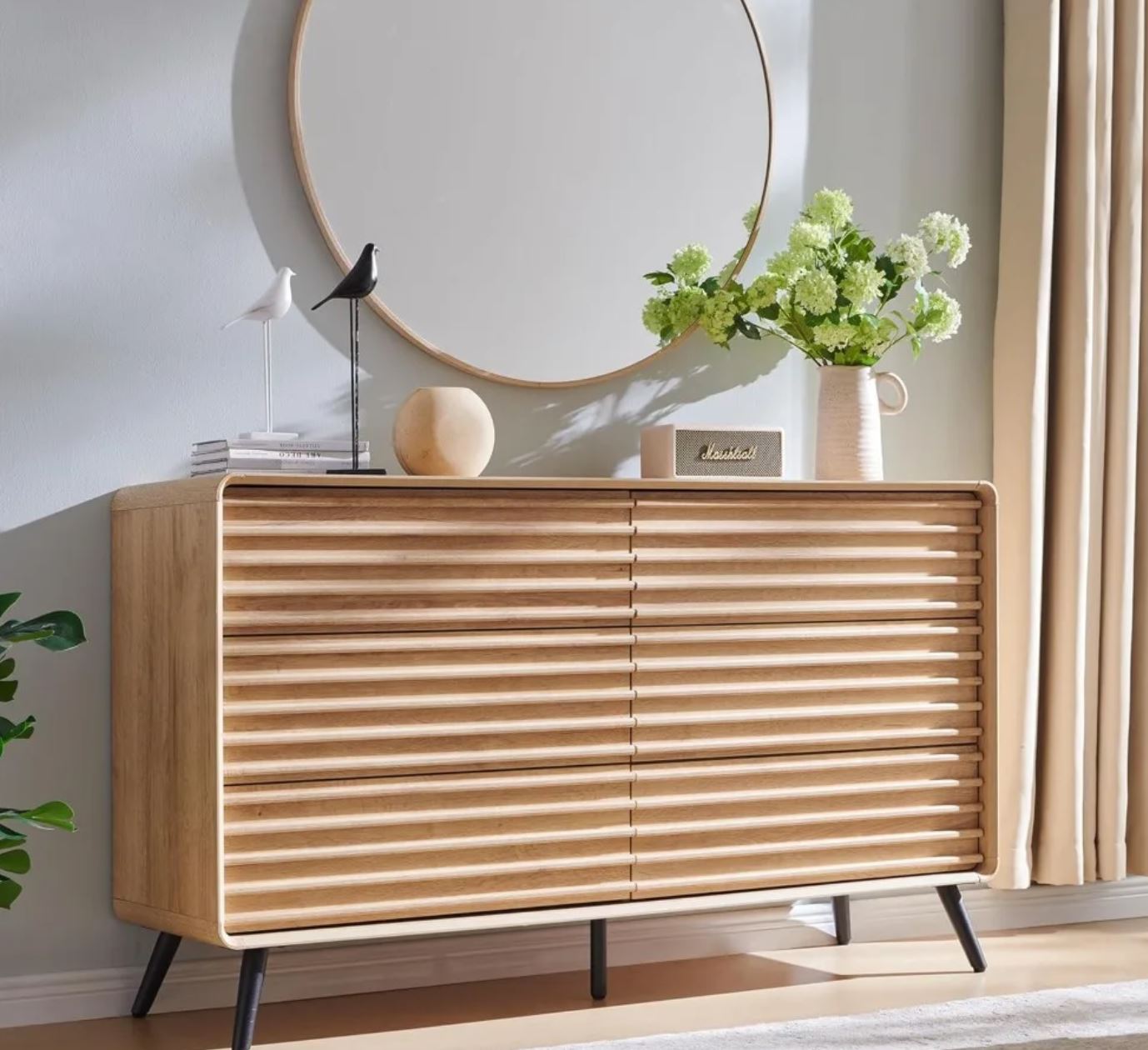 Straw Dresser